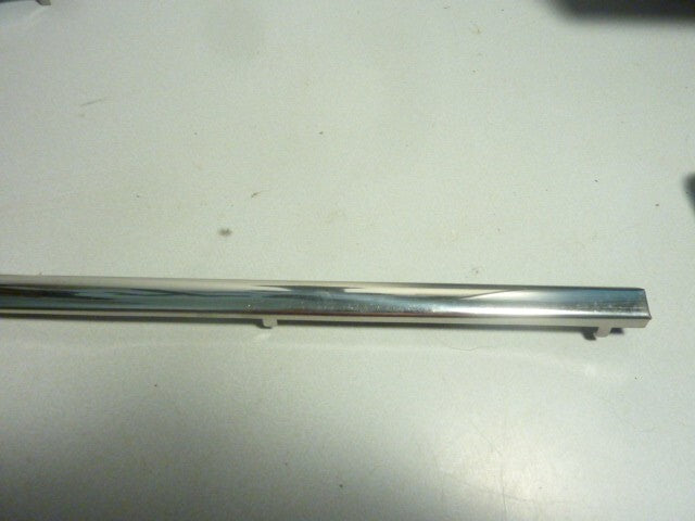 RENAULT-12,12G front grille;left headlamp door,center,right headlamp bezel only