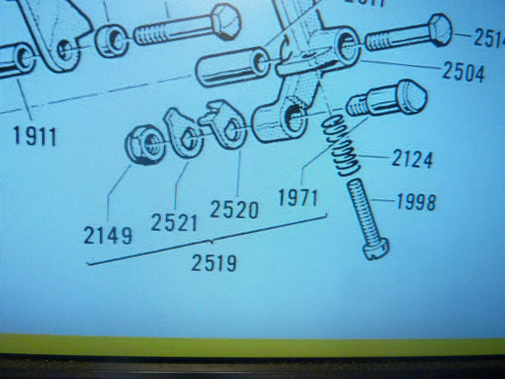 huret 2519 ancien vintage NOS 1 vis  derailleur Alvitt