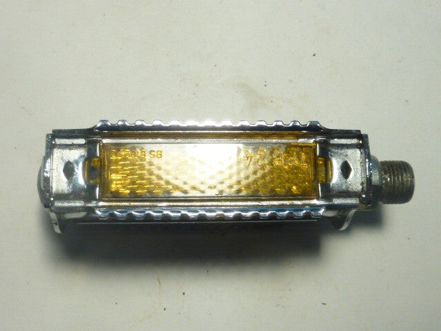1 Vintage 80's K10496 Small Youth Chrome Steel Pedal 9/16" with Reflectors