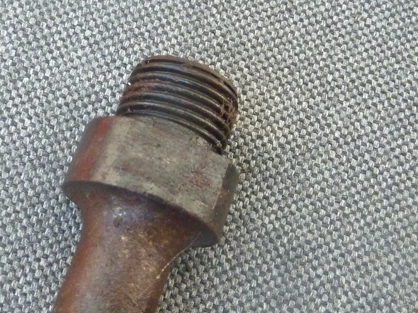 ✨ Axe de Pédale Droite Lyotard – 109 mm – Vélo / Cyclo / Solex – NOS✨