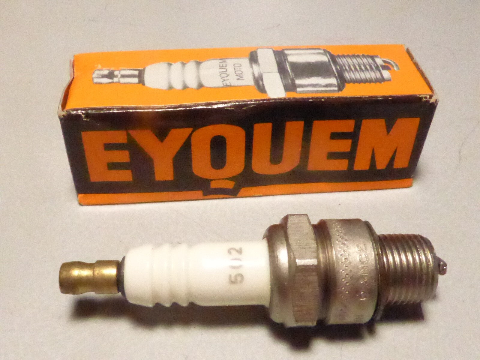 ✨ NOS Ancienne vintage Bougie Eyquem 502 Spark Plug moteurs Bernard ✨