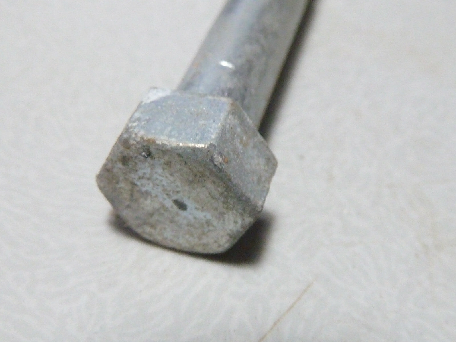 1 vis  M8 poutre Axe de béquille diamètre 8mm x 73 mm
