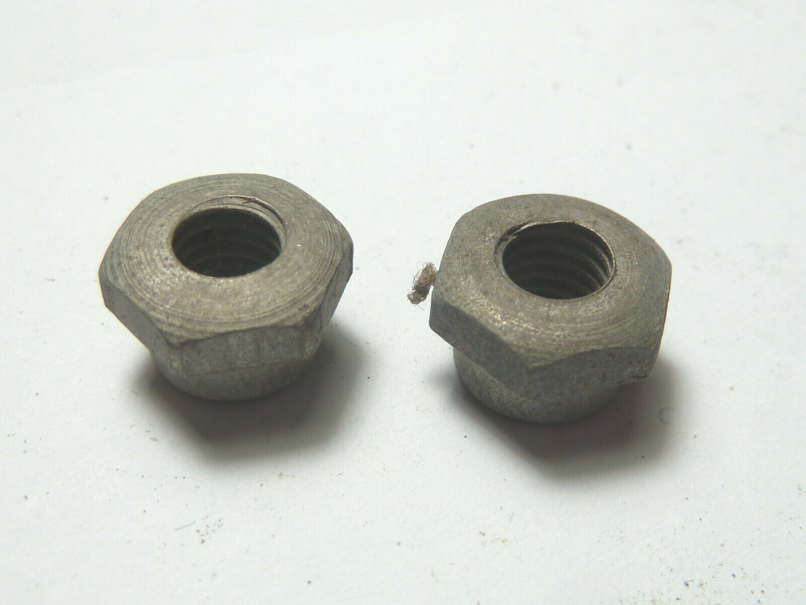 NOS ancien stock 2 Ecrou épaulé  M6x100 motobecane peugeot Cyclo MBK