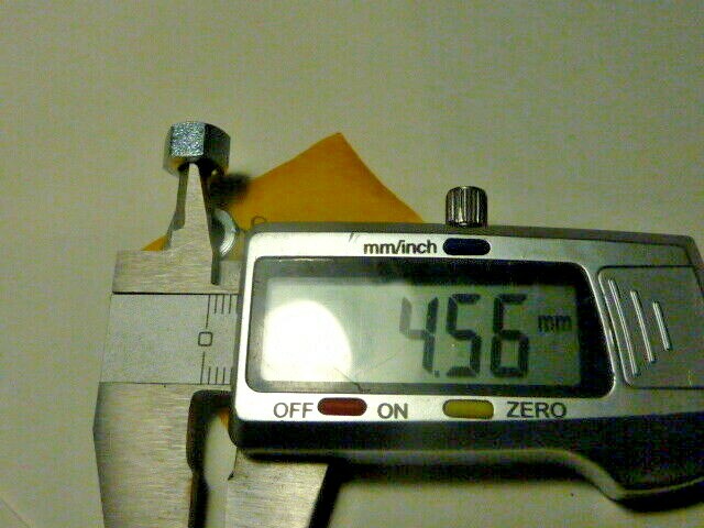 NOS NEU 2 Écrou culasse  neuf ancien stock