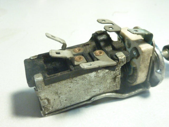 Bouton poussoir LJUS Commutateur Interrupteur Switch lighting Volvo P1800 used