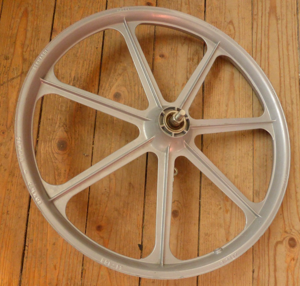 ✨ NOS Roue BMX 20x1.75 à Bâtons Aluminium – Frein Tambour - Bernardi Motor ✨