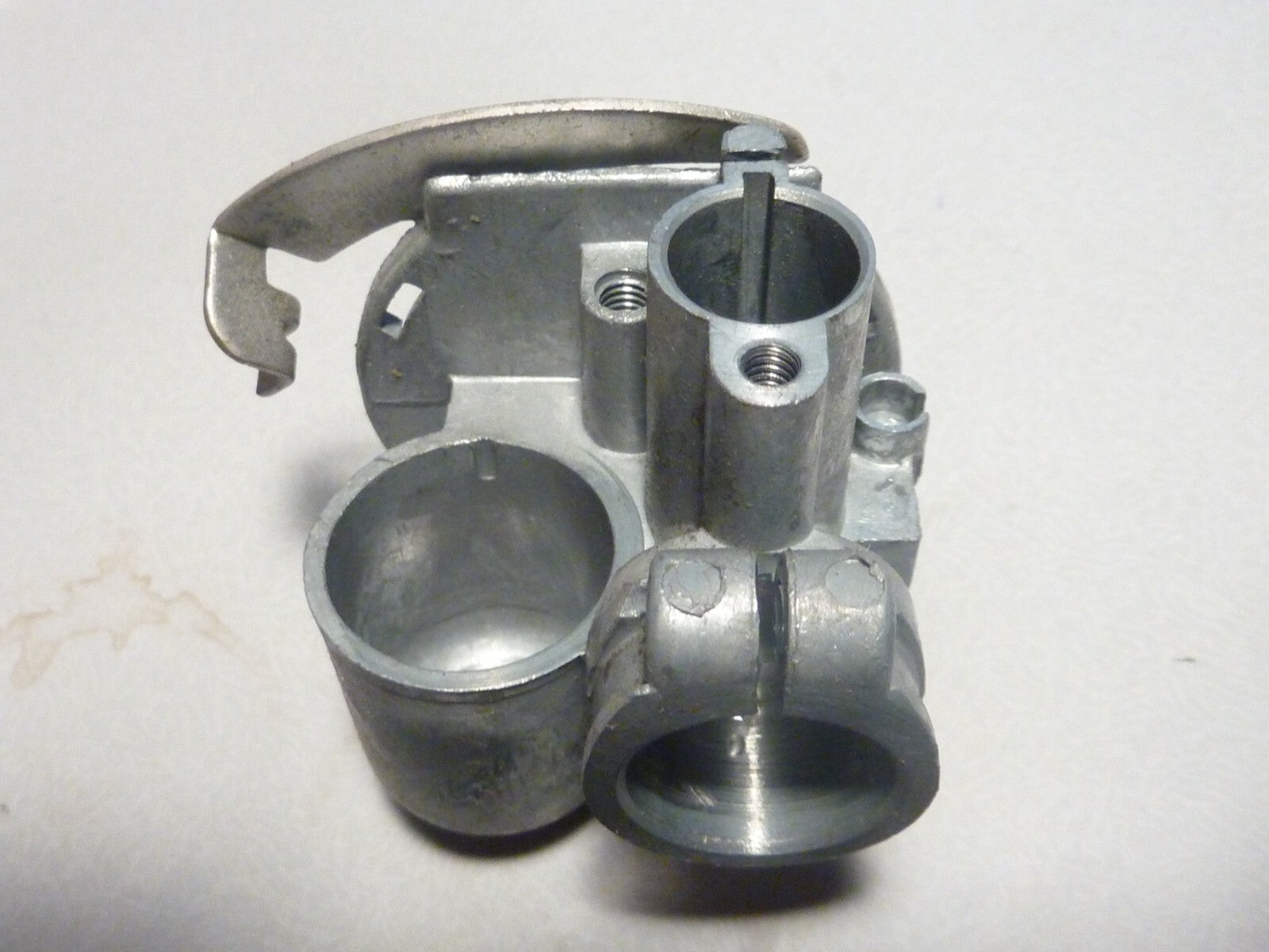 corps chambre carburateur Gurtner 7540 neuf ancien stock type :D.10.D 494 BIMA