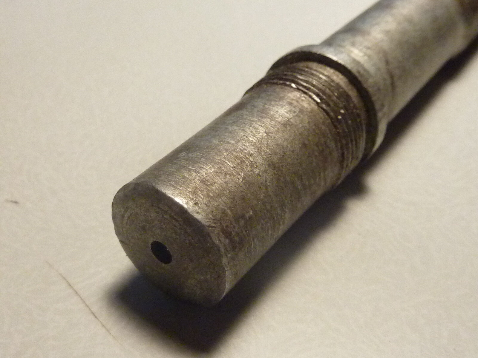Axe pédalier à clavettes 115 mm acier boitier pédalier vintage ancien stock
