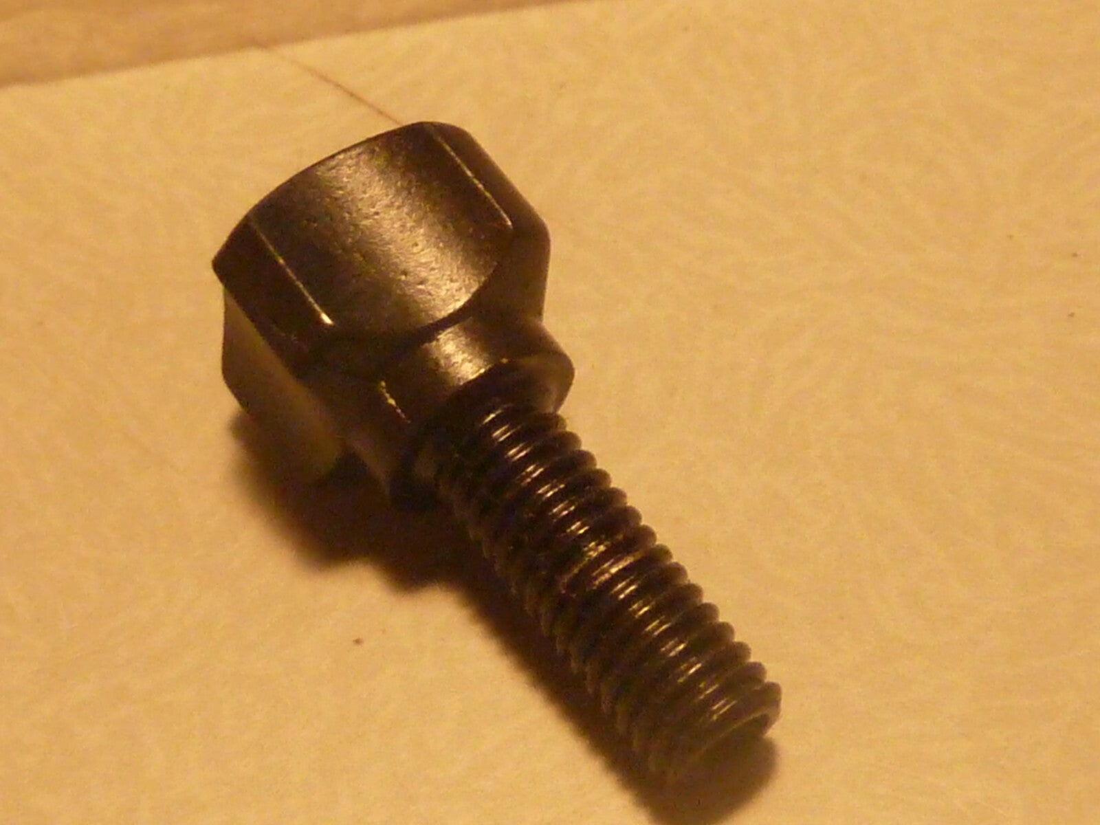 1 vis screw  compteur sachs multitronic  bicycle  odometer Fahrrad Tacho