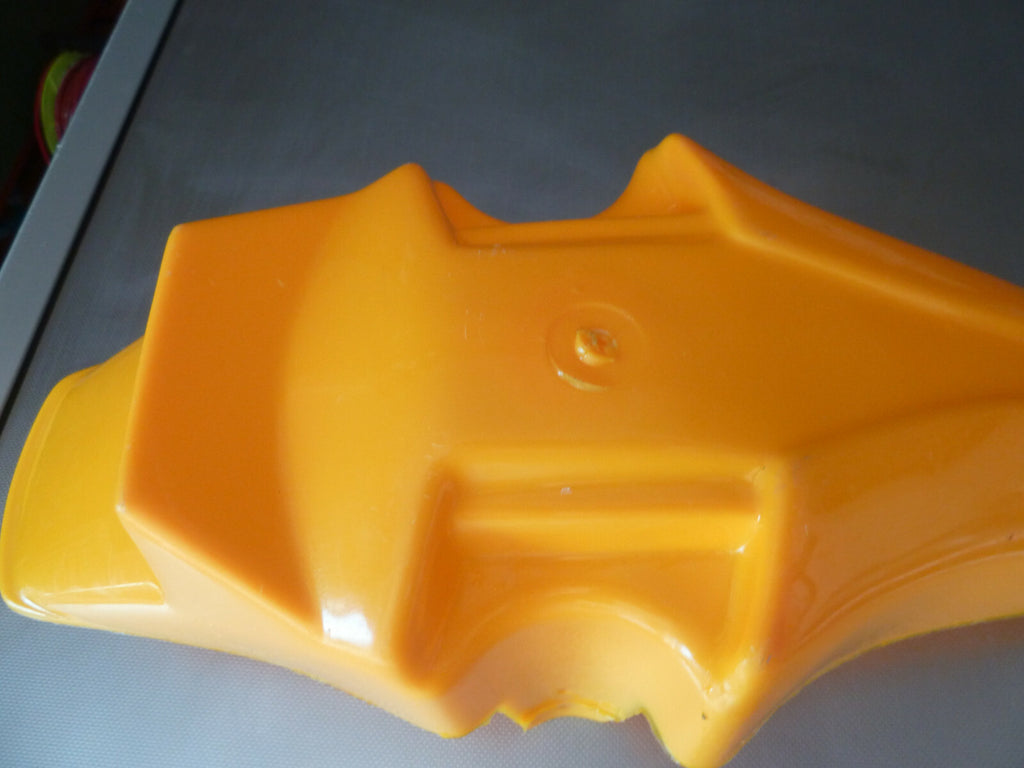 garde boue plastique vintage mobylette mob jaune avant