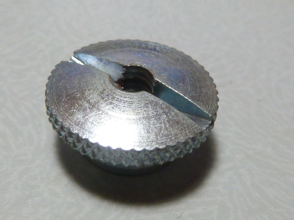 NOS ÉCROU MOLETÉ  M5 FIXATION CACHE LATÉRAUX MOTEUR MOBS MOTOBECANE  MOTOCONFORT