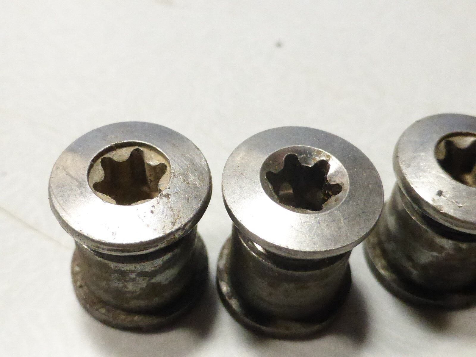 lot de 5 Vis  vélo pédalier chromé   motobecane peugeot vintage