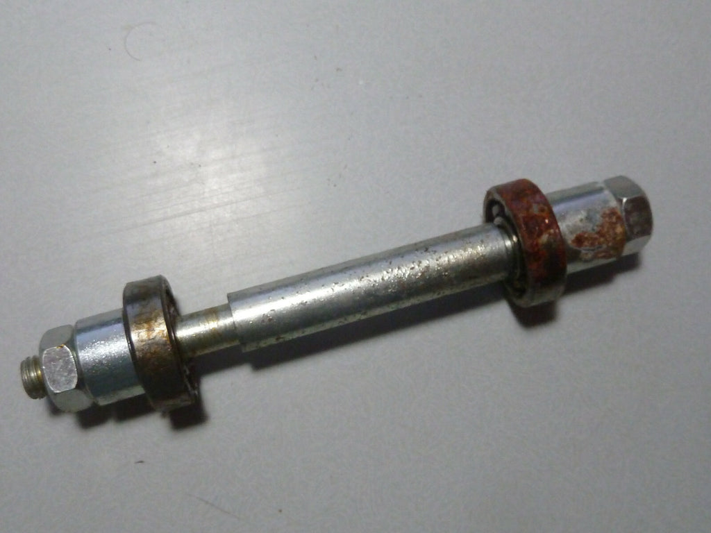 ✨ Axe Pédalier Vintage 149 mm – Boîtier Pédalier Acier – NOS ✨