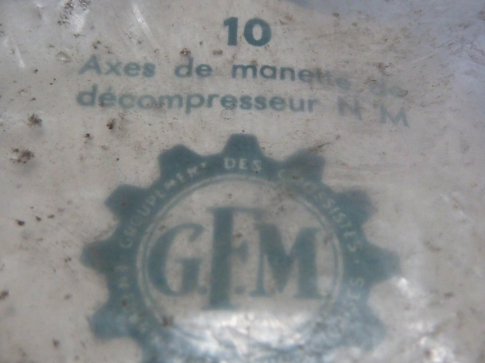 NOS ancien stock Vis  Ecrou d'axe de manette de gaz SoleX 2200 décompresseur