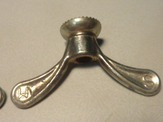 2 anciens Ecrous Papillon Velo Ancien Set Wing Nuts Brass 8 mm vintage Sova