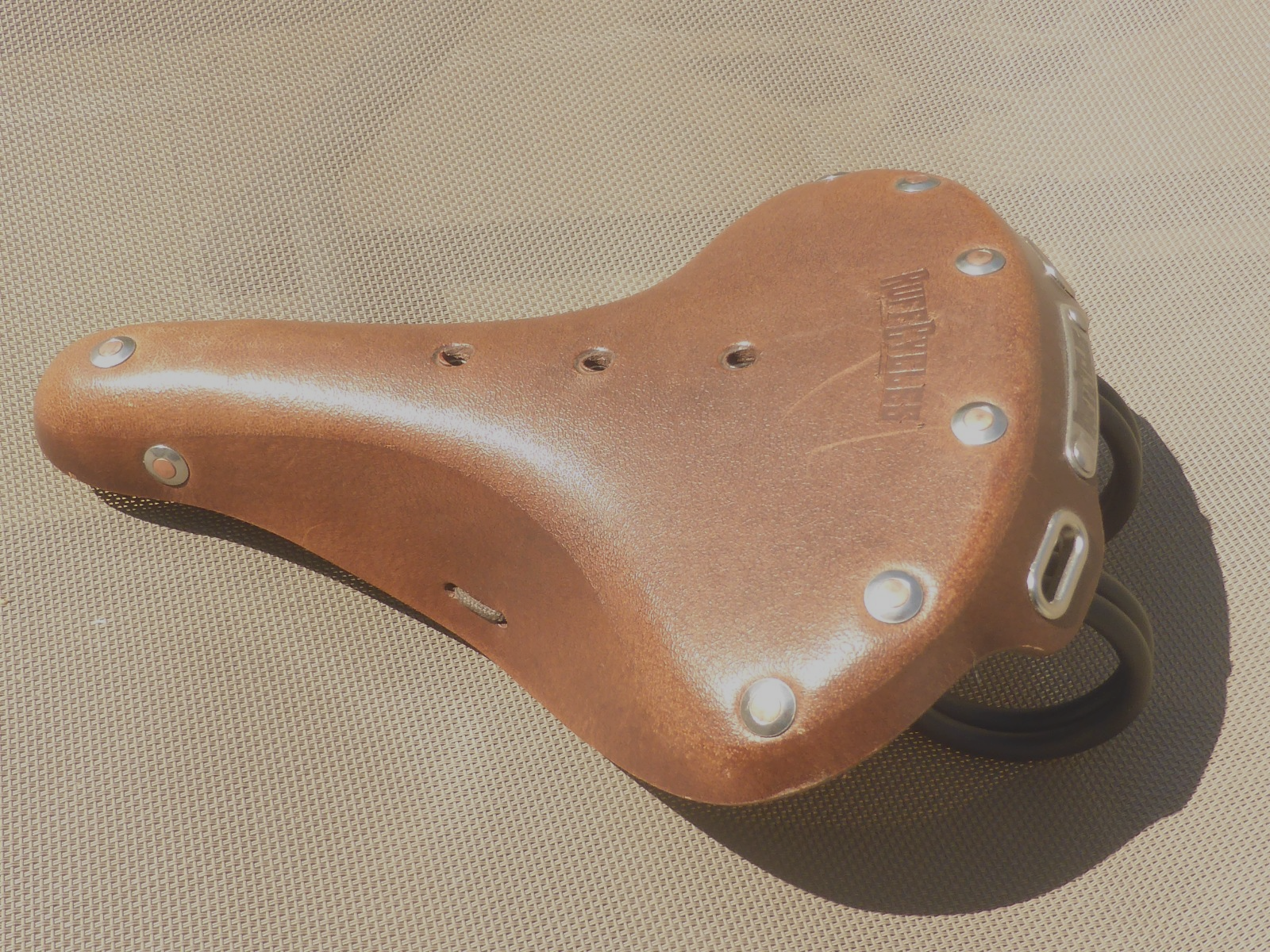 Belle Selle en Cuir Ruff Cycles  Marron velo ville custom