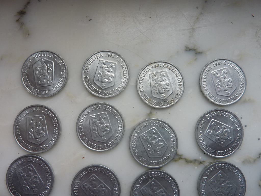 lot de 16 pièces de TCHECOSLOVAQUIE  10 haleru 1967