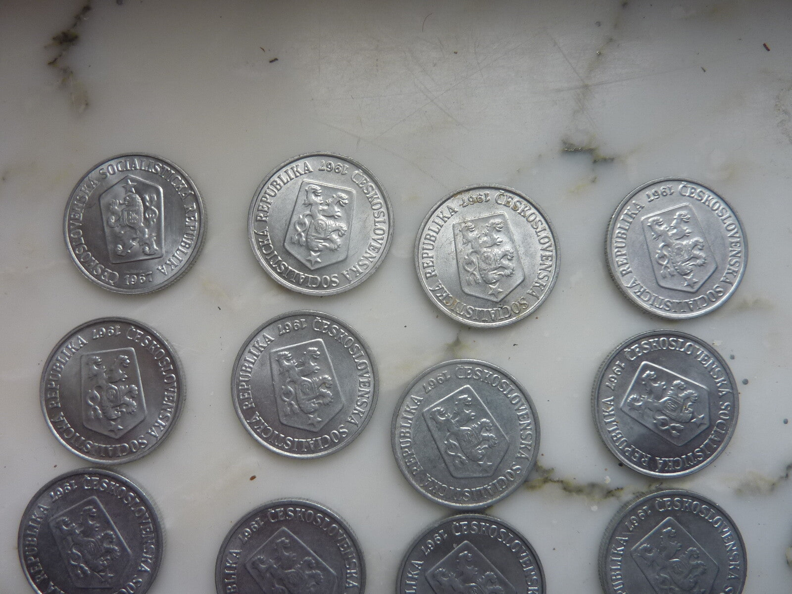 lot de 16 pièces de TCHECOSLOVAQUIE  10 haleru 1967