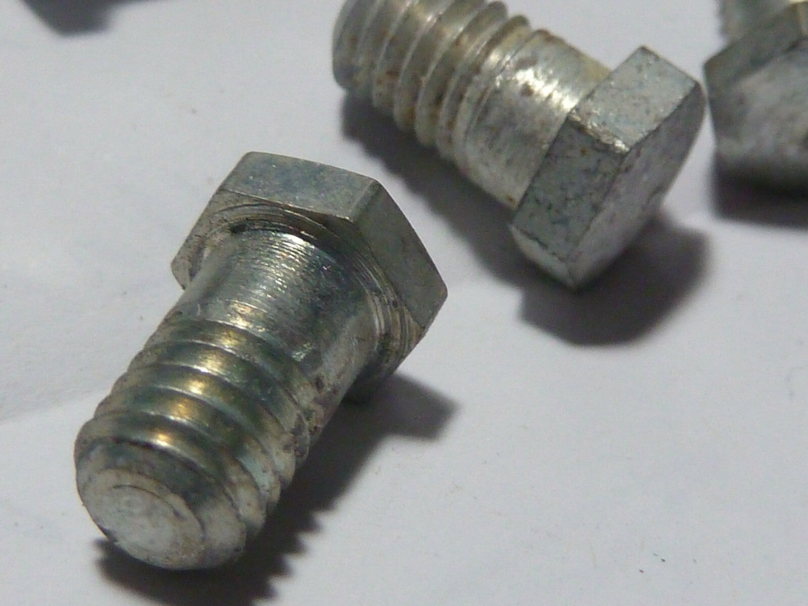 ✨ Lot de 5 vis M6 – Solex / Vélo – 13 mm – 6 pans 8 mm – NOS ✨