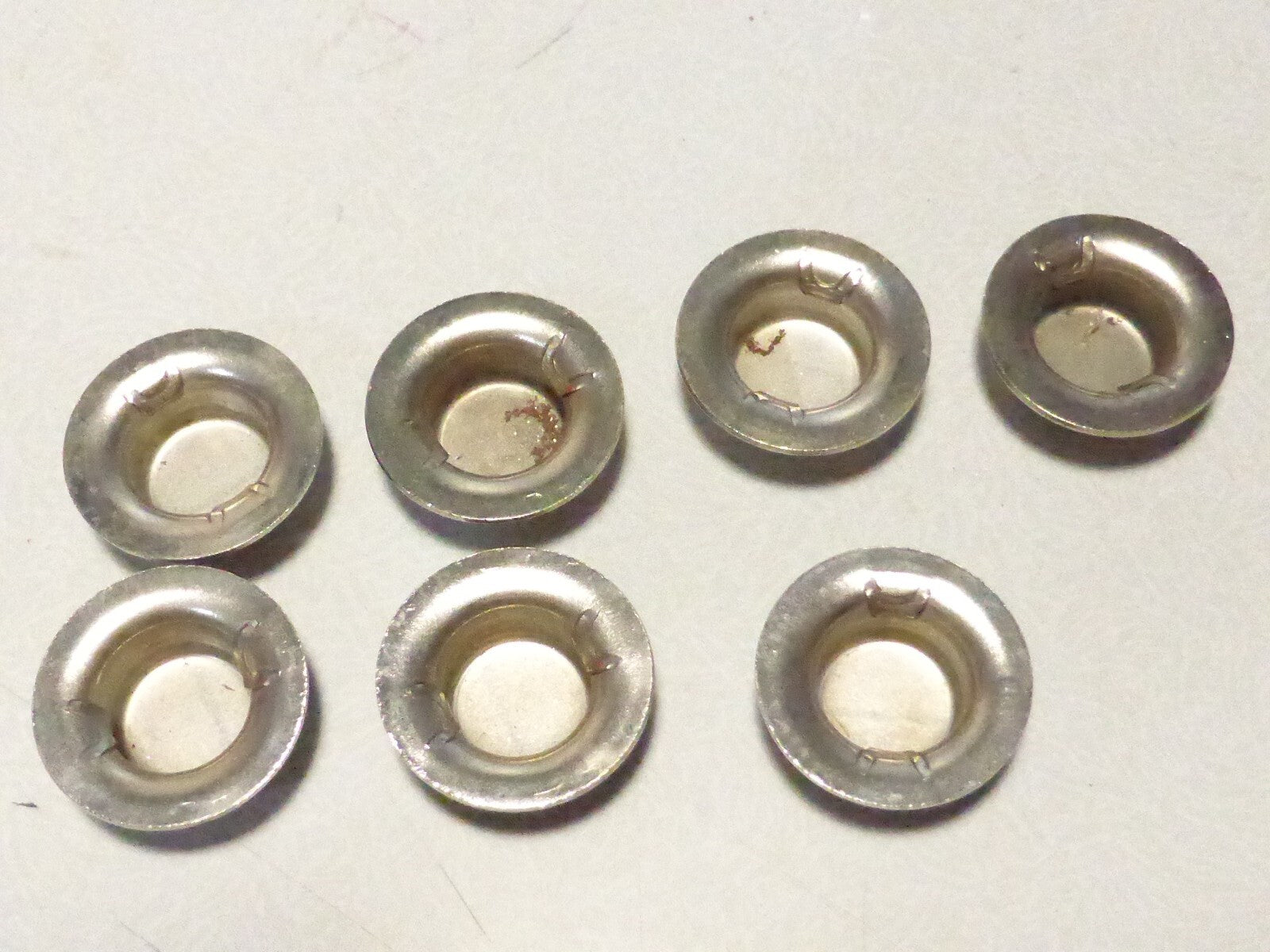 ancien vintage cache poussière Bicycle  Dust Caps  Bike Parts NOS
