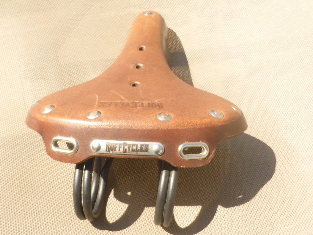 Belle Selle en Cuir Ruff Cycles  Marron velo ville custom