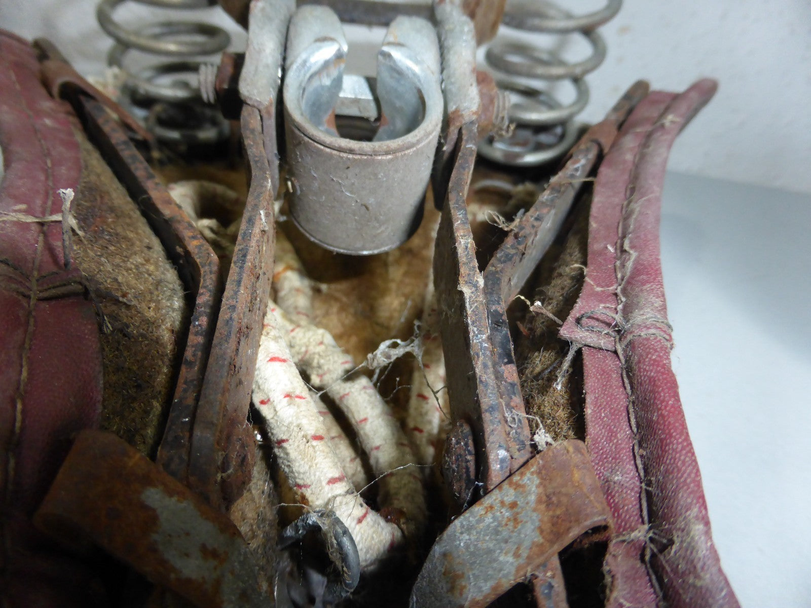 ✨Ancienne selle moto cyclomoteur vélo Idéale N°50  Peugeot motobecane mobylette✨