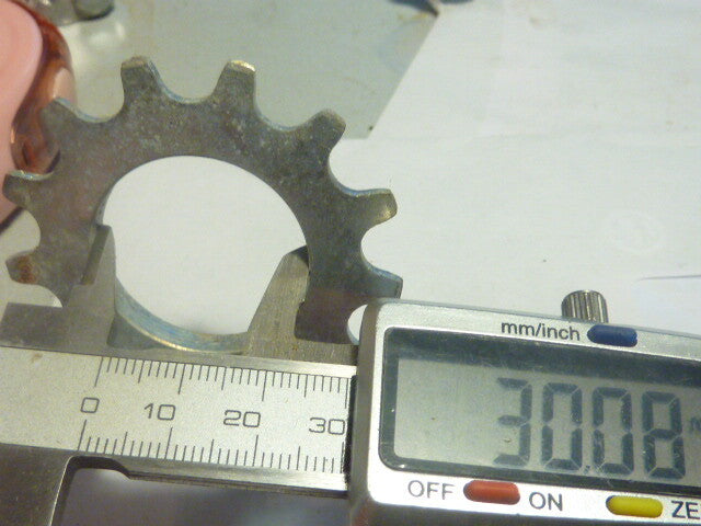 NOS vintage pignon 13 SACHS / MAILLARD  threaded freewheel cog