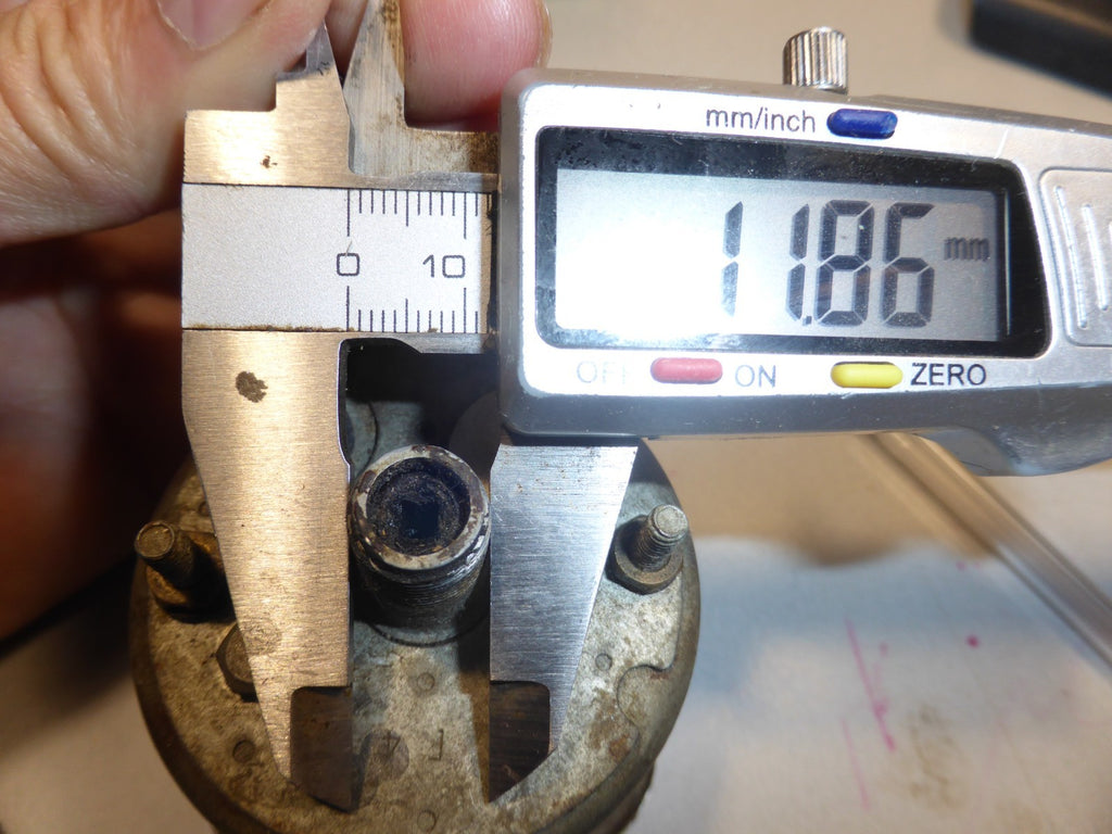 NOS  cable HURET pour COMPTEUR Huret Jaeger 695 mm
