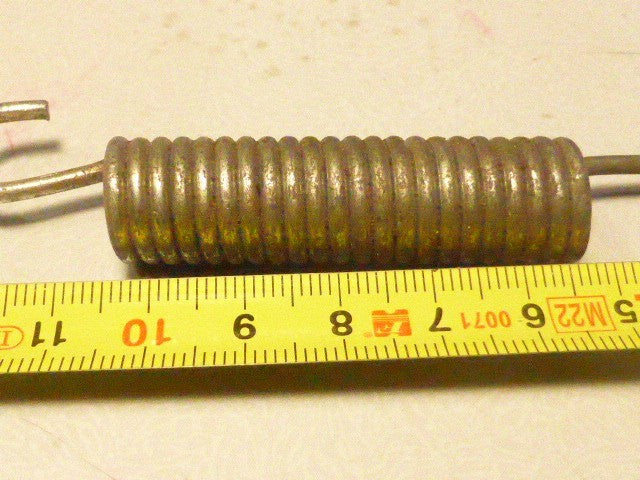 NOS 1 RESSORT DE BEQUILLE motobecane ancienne 124 mm ancien stock