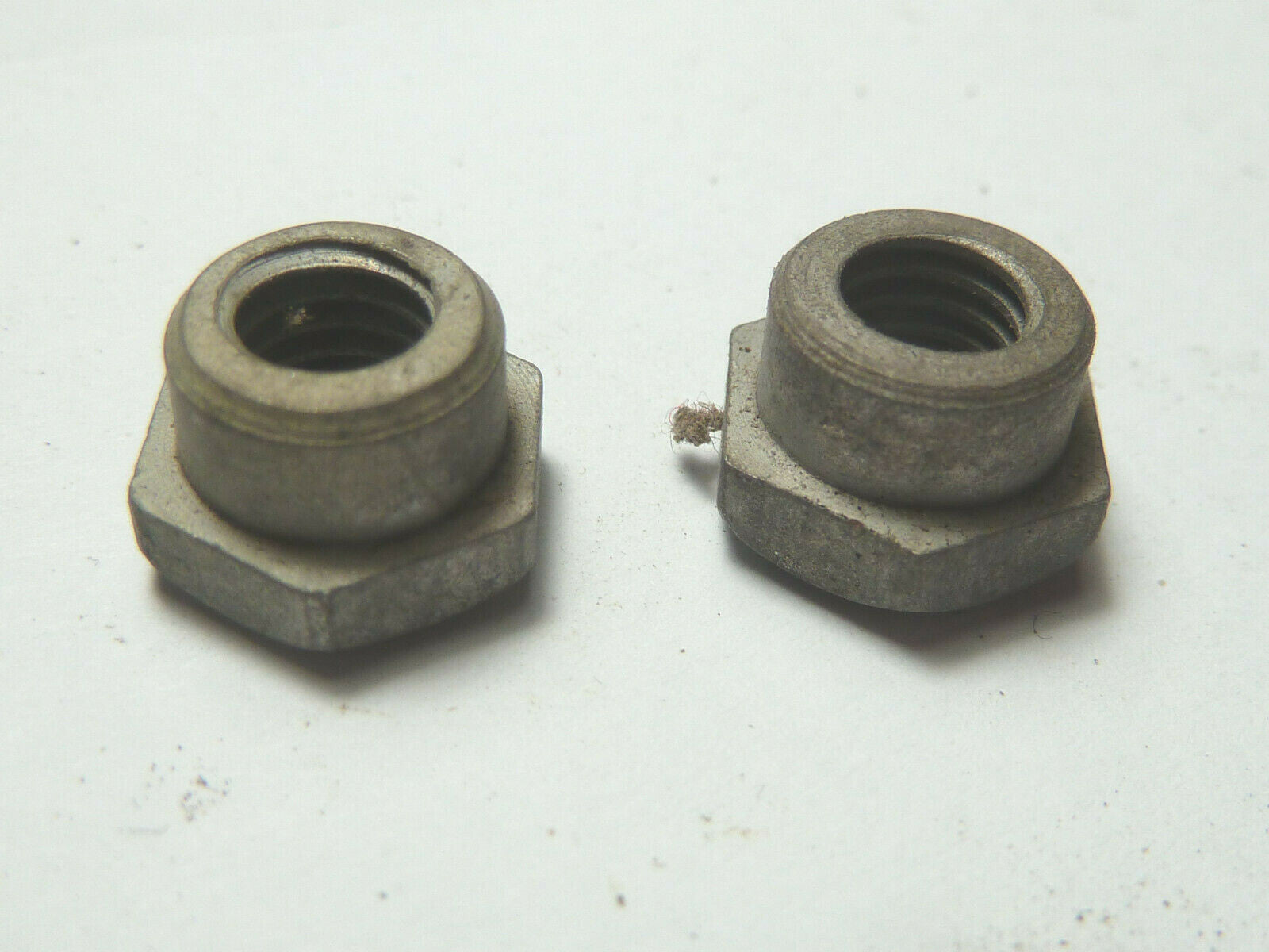 NOS ancien stock 2 Ecrou épaulé  M6x100 motobecane peugeot Cyclo MBK
