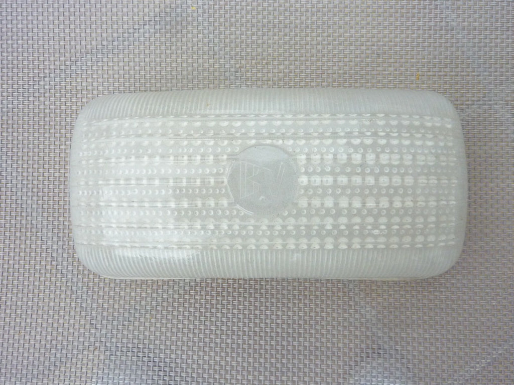 pour tacot ancien verre de feu blanc noté B.V