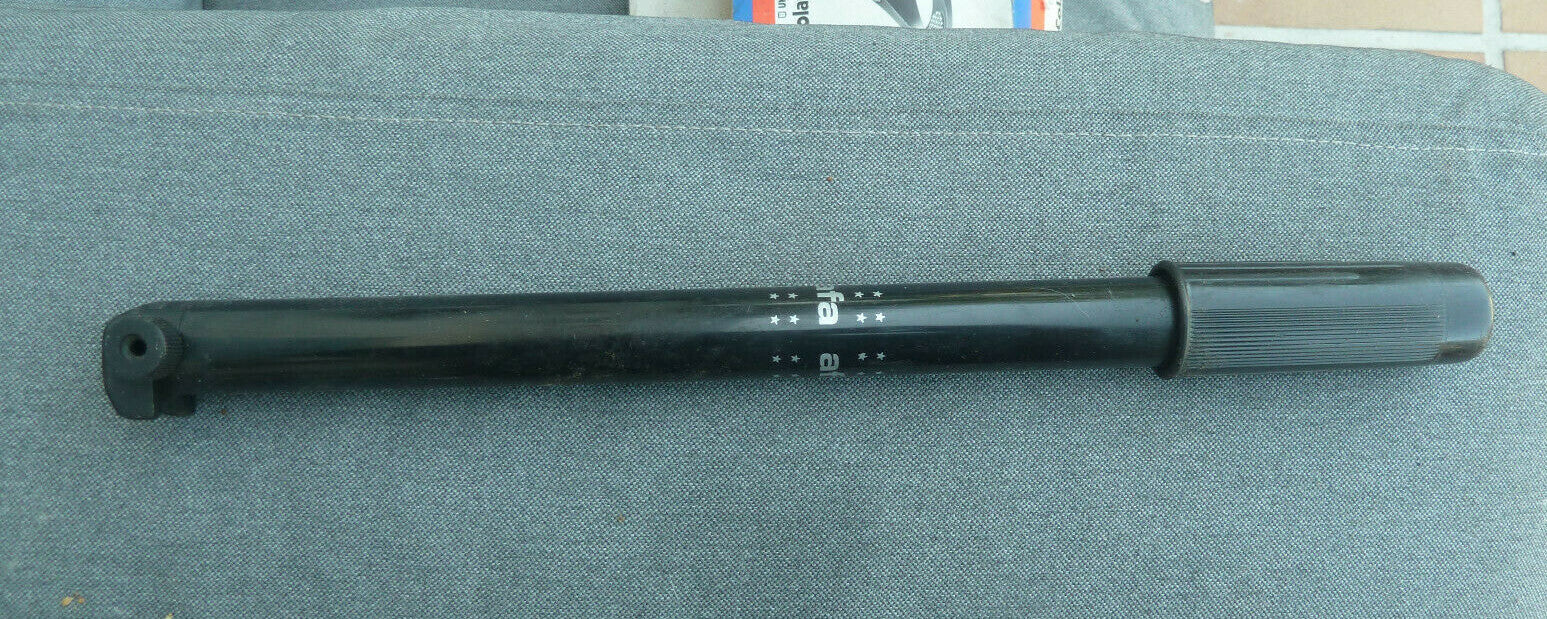 NOS NEW 1 pompe velo vintage  AFA POMPE A AIR 32.5-30 cm - MADE IN FRANCE noir