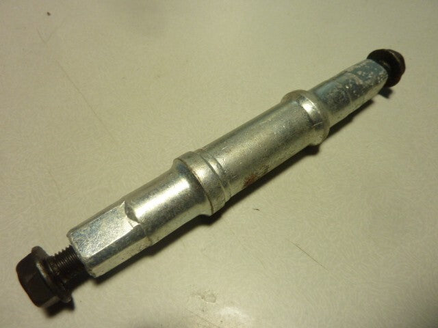 NOS Axe pédalier 127 mm acier boitier pédalier vintage ancien stock