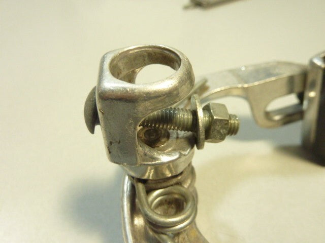 NOS Etrier de frein arrière modèle CLB  GL-48-65 avec fixation sur le pontet