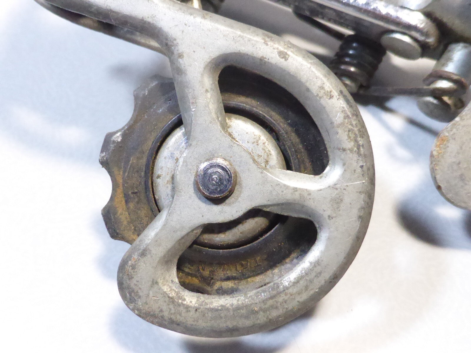 Dérailleur avant huret svelto   HURET SVELTO DERAILLEUR VINTAGE HURET SVELTO