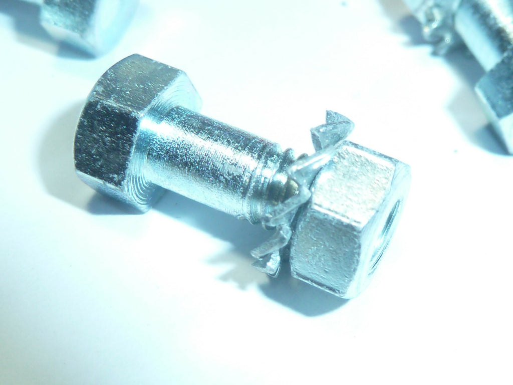 5 boulons  ecrou fixation couronne carré 5x13 mm Peugeot  motobecane motoconfort