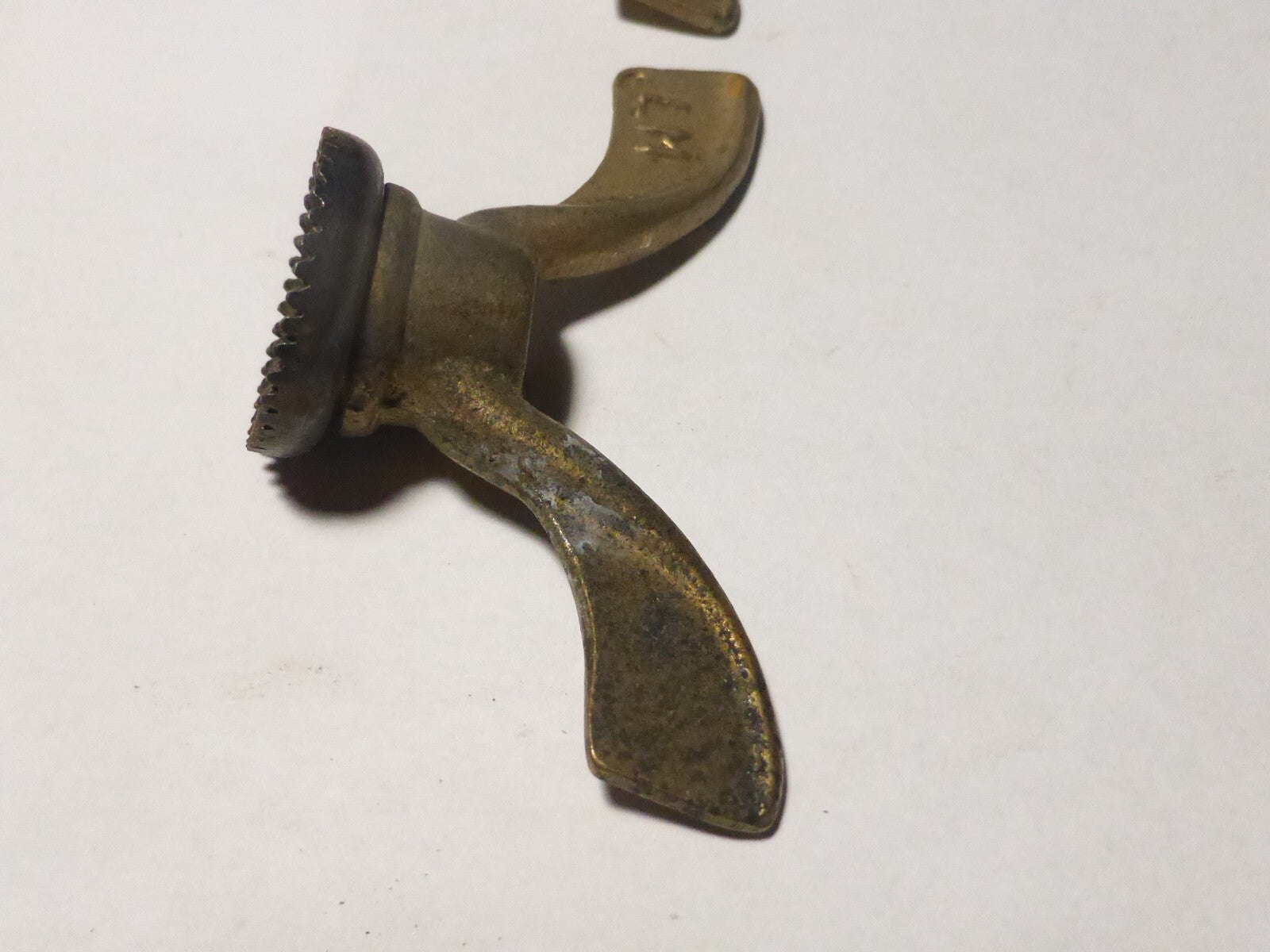 2 anciens Ecrous Papillon Velo Ancien Set Wing Nuts Brass 9 mm vintage LM