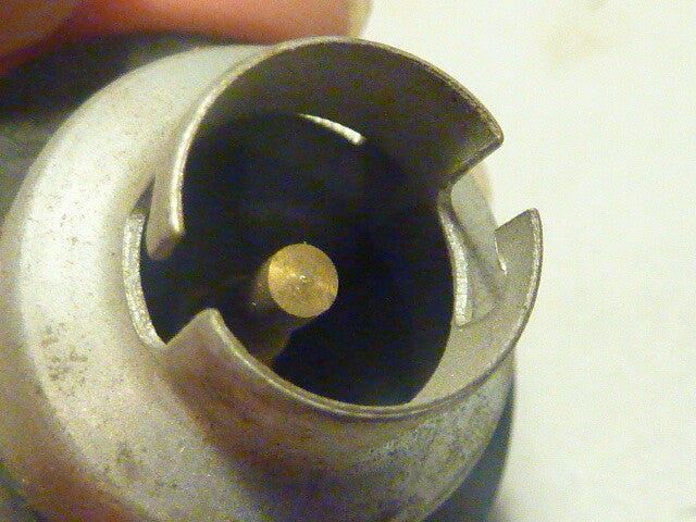 ancien porte ampoule  renault peugeot simca citroen ???