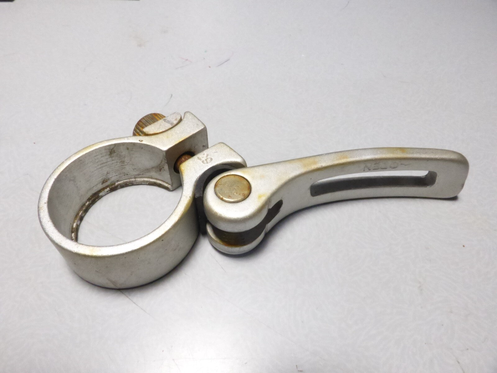 SERRAGE RAPIDE vintage COLLIER  SELLE FIXATION VELO  ROUTE 29 mm