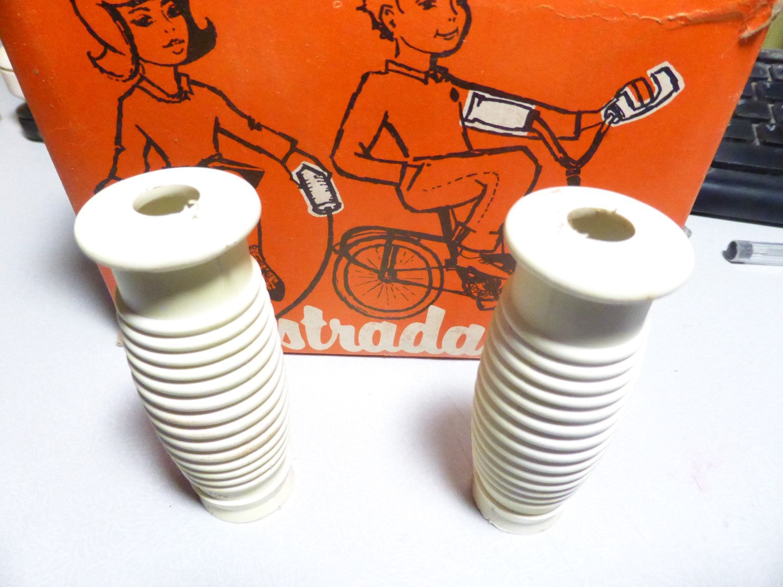 POIGNEE VELO enfant VINTAGE ROD STOCK ANCIEN NEUVES /  BICYCLE HANDLE ROD