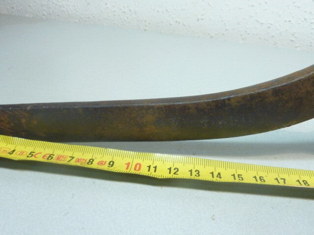 Outil ancien clé a molette coudée