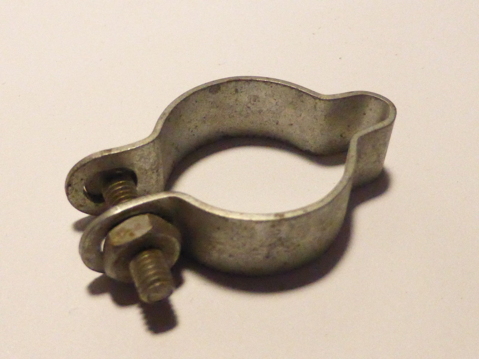 1 Ancien Collier passage gaine cadre vélo 22.5 mm  rétropédalage Pince/Band/Clip