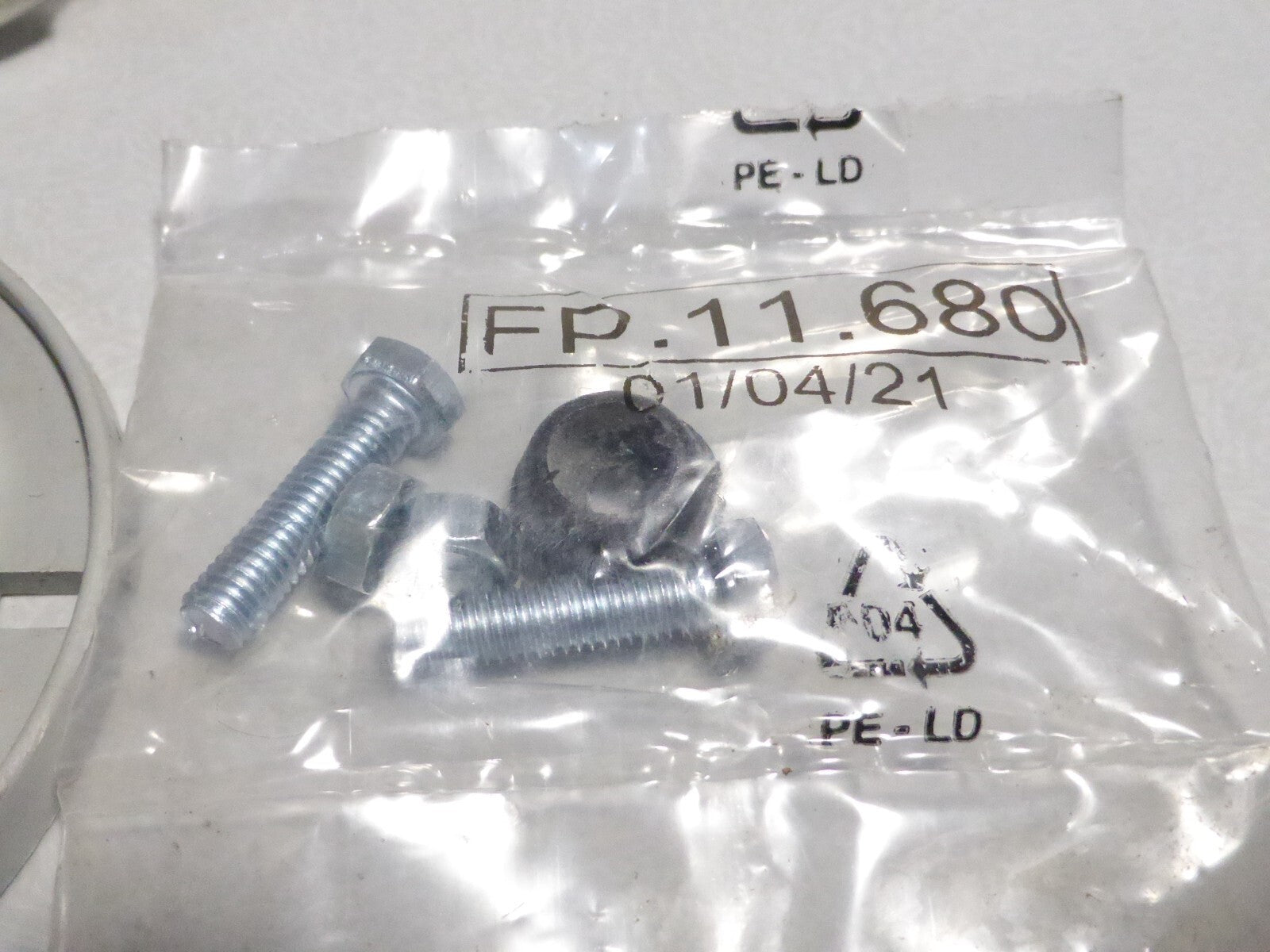 HELLA Feu de position 2PF 001 259-631  80mm 41mm