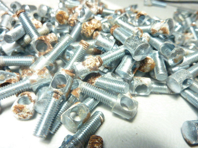 NOS 10 anciennes SERRE TRINGLE  L 24.5 X 8 X D 5mm POUR TRINGLE DE 5 mm VINTAGE