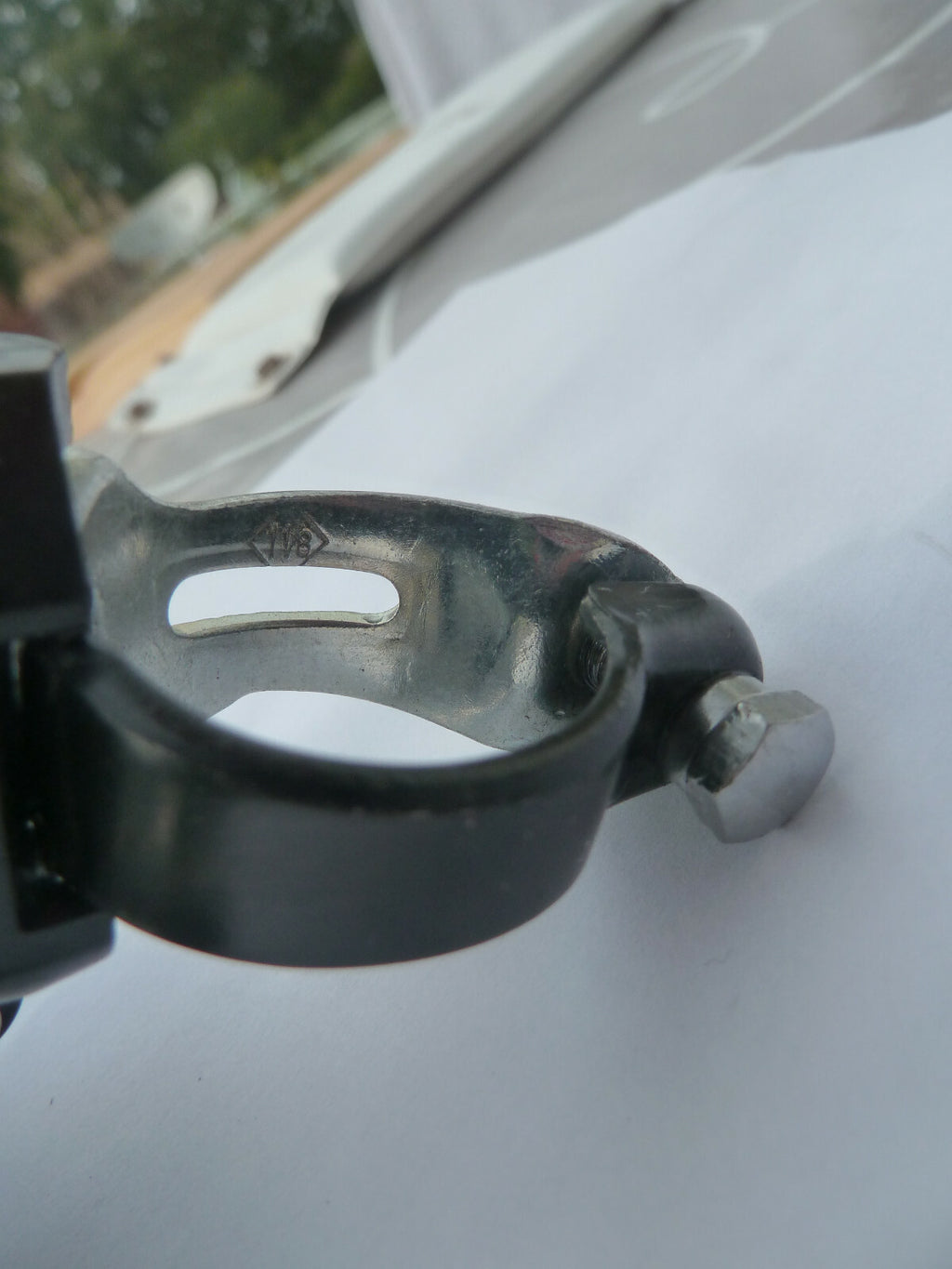 NOS DÉRAILLEUR AVANT VÉLO SHIMANO VINTAGE COLLIER 200GS 28.0 / 28.6   200 GS