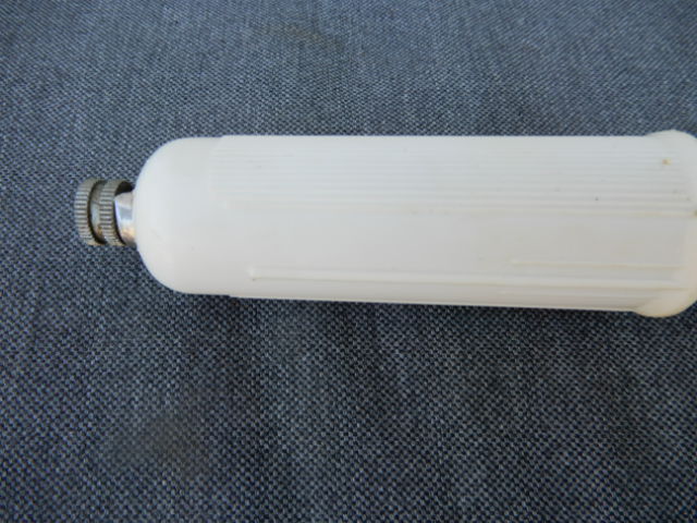 NOS new mini petite  Pompe à vélo vintage,peugeot,motobécane blanche 20-23 cm
