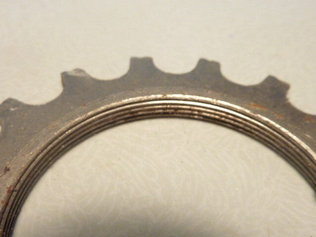 ancien vintage pignon cogs 17 dents maillard