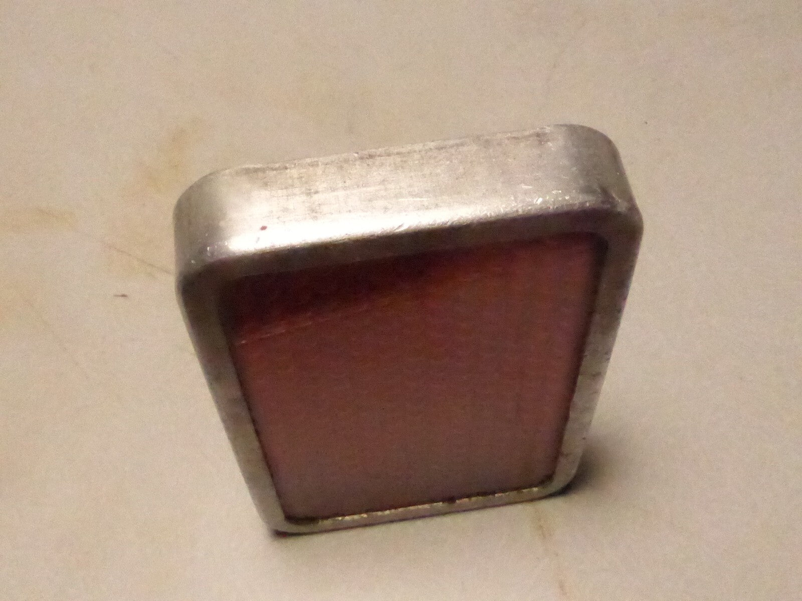 Catadioptre en Verre rouge et Aluminium TPV 303 vélo cyclomoteur  Vintage TBE