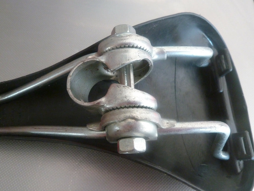 NOS neu SELLE  moyenne Perache  VINTAGE - SPORT selle Saddle Made in France
