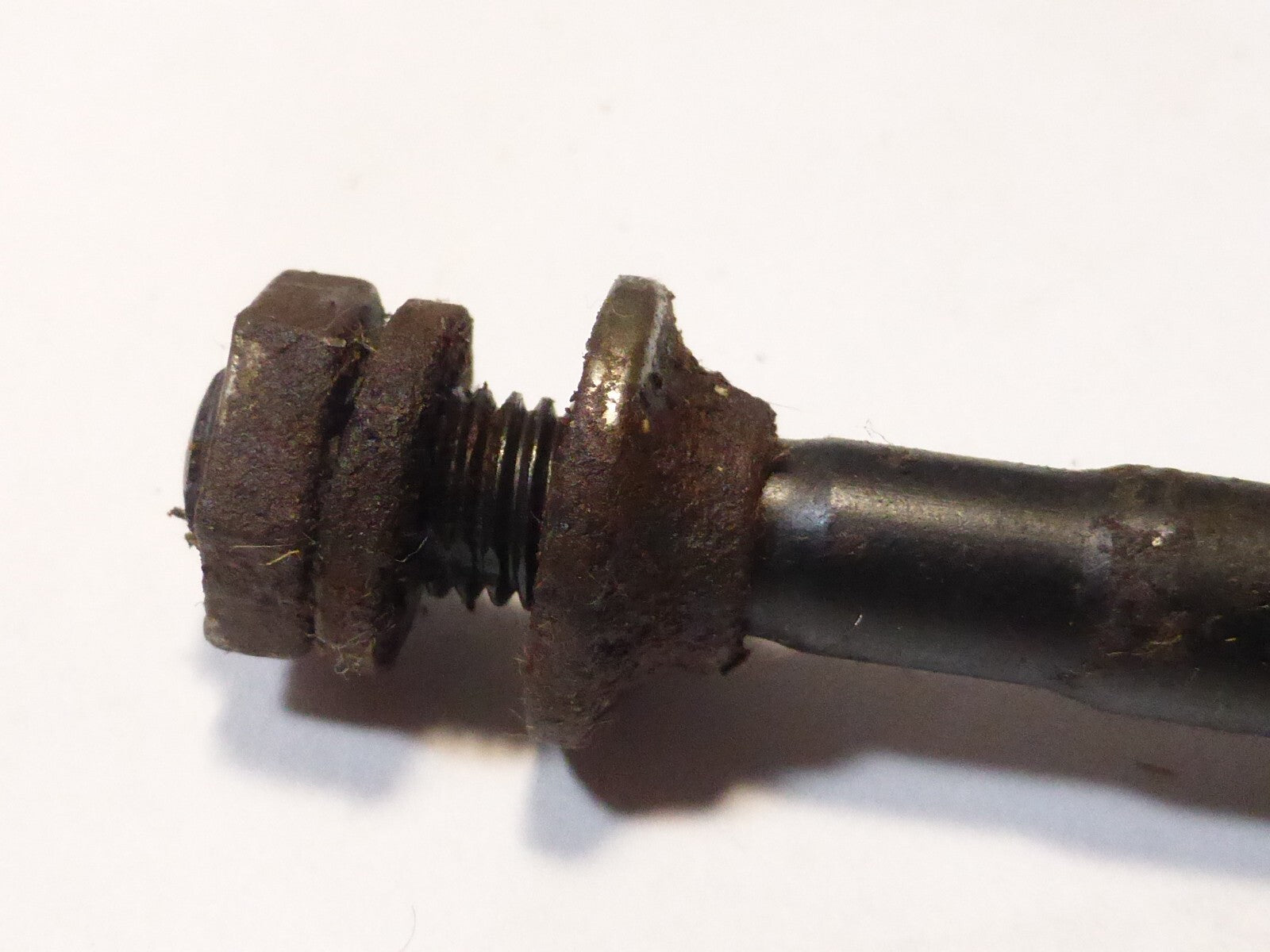 1 Axe pédale gauche Lyotard 110 mm ancien stock  velo cyclo solex